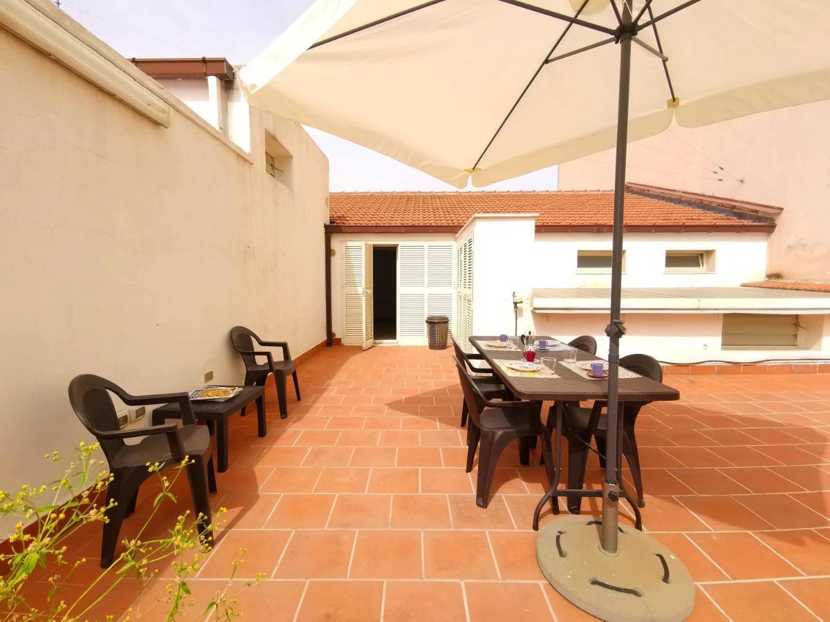 Apartmán Terrazza Cavour Bari Exteriér fotografie